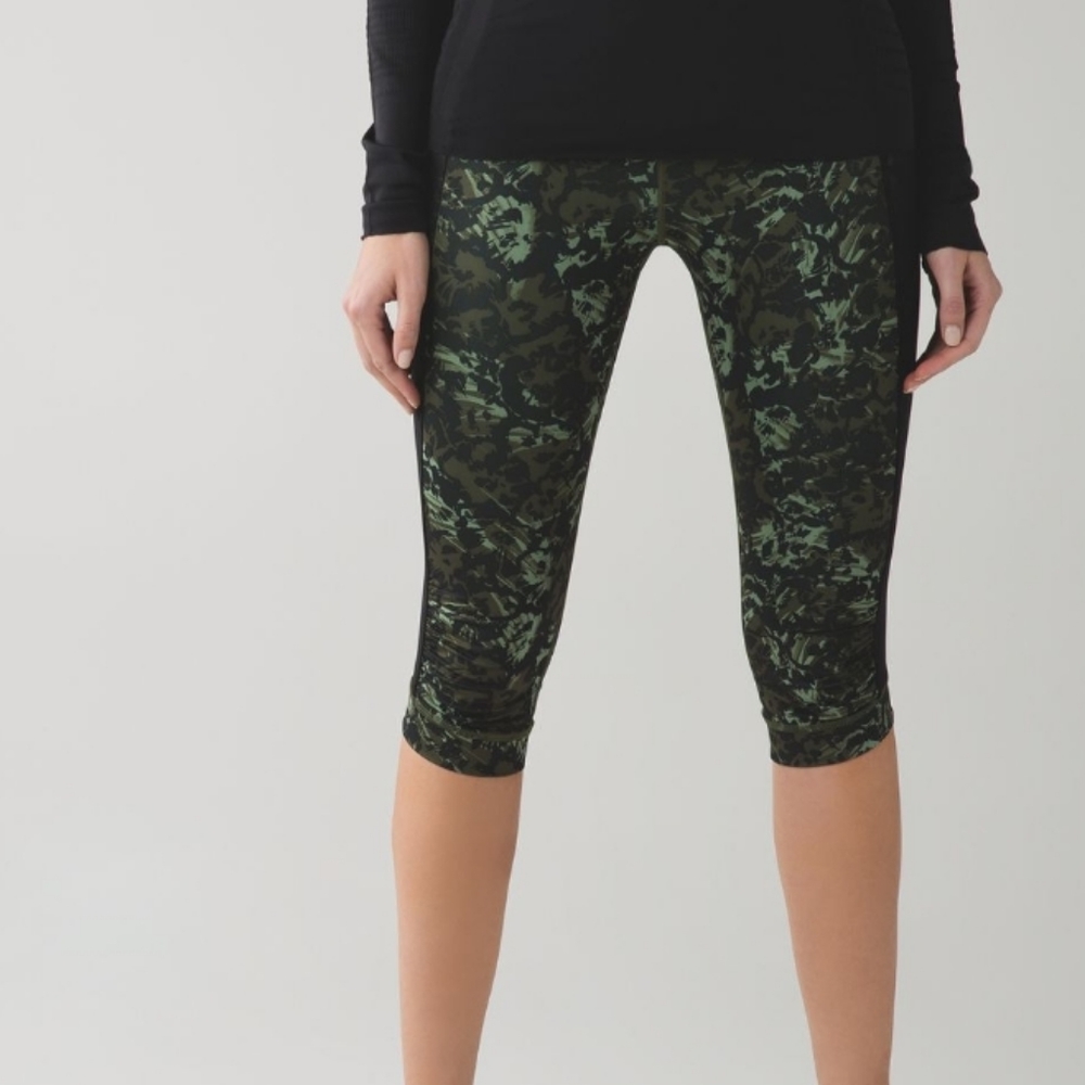 Lululemon stop at nothing camo crop
